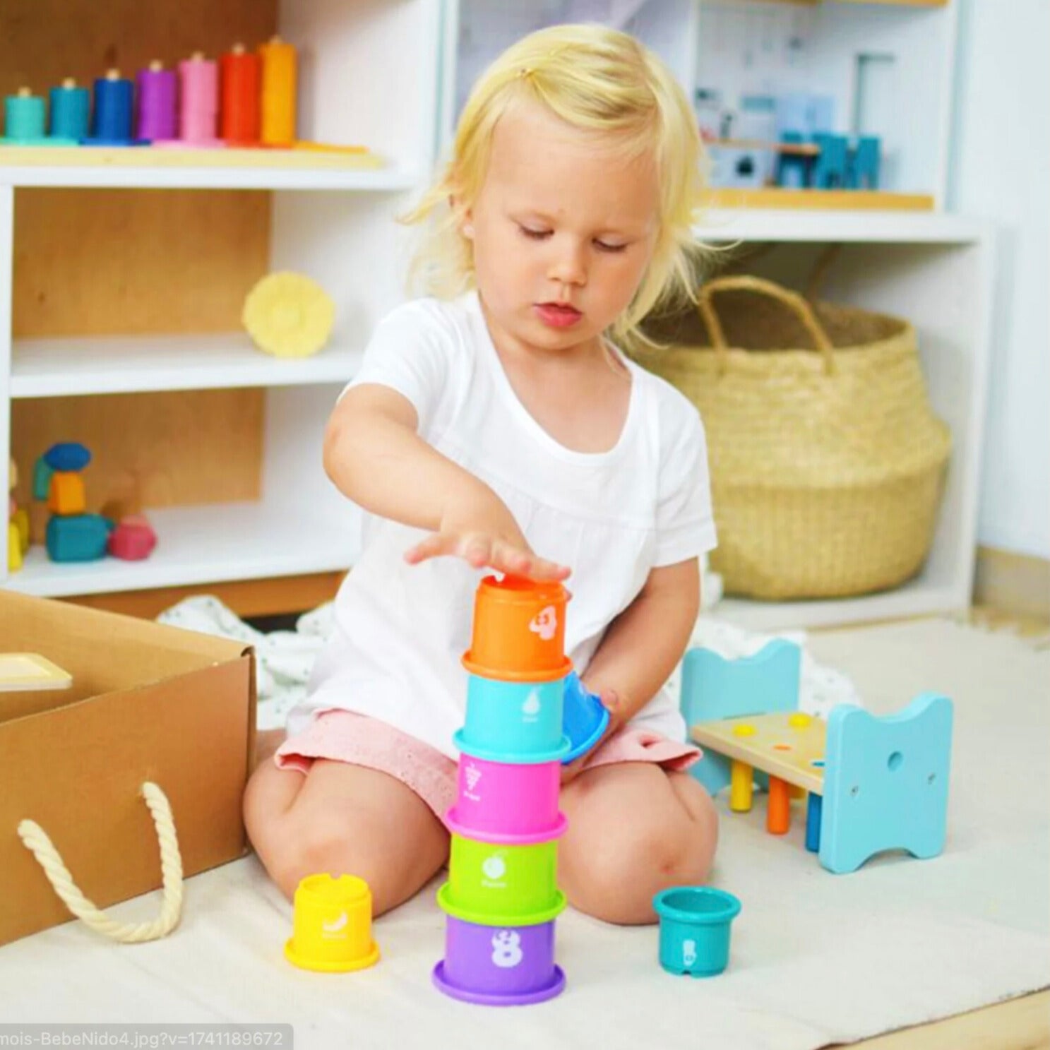 Montessori Toddlers Play Kit 13–18 månader
