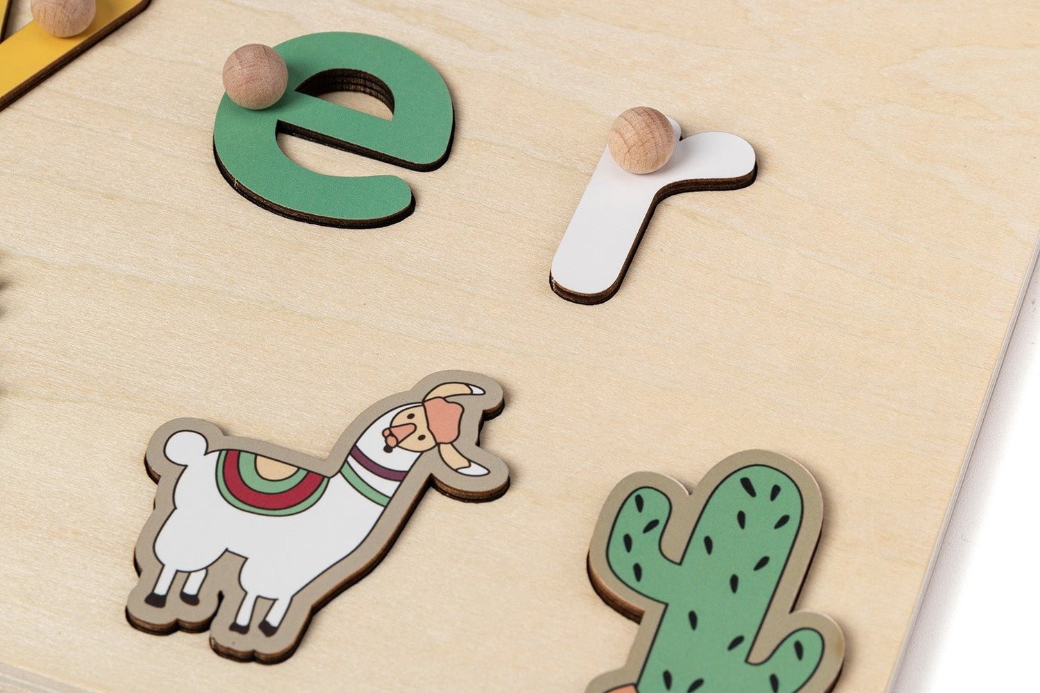 Toddlers Name Puzzle – Personligt pussel i trä