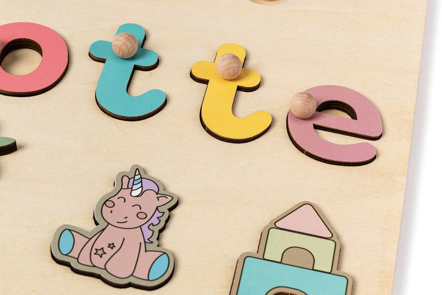 Toddlers Name Puzzle – Personligt pussel i trä