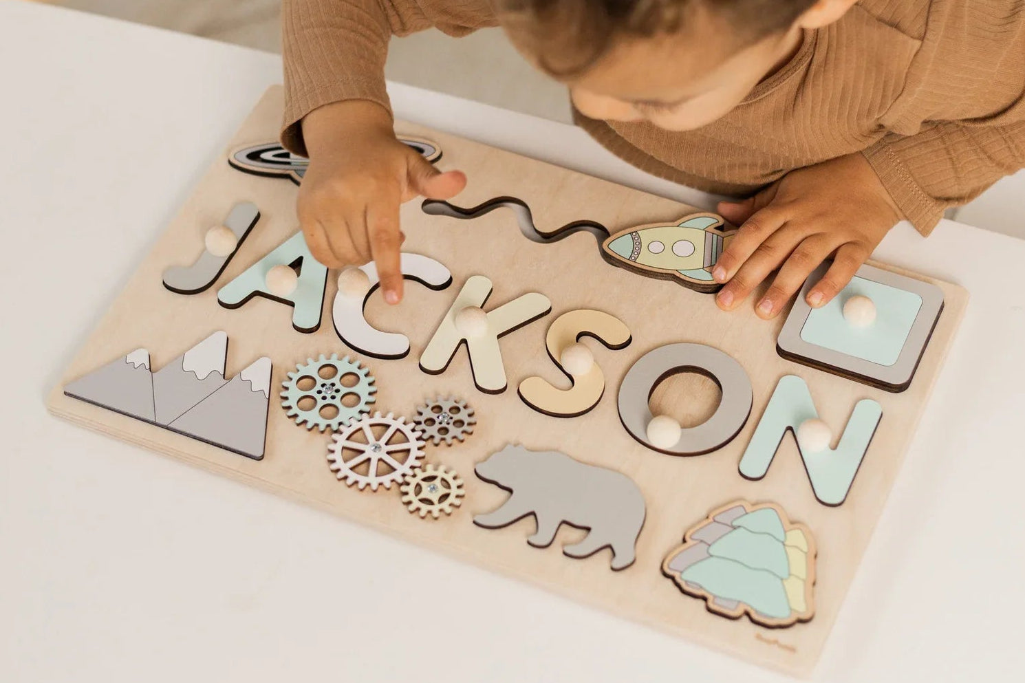 Toddlers Name Puzzle – Personligt pussel i trä