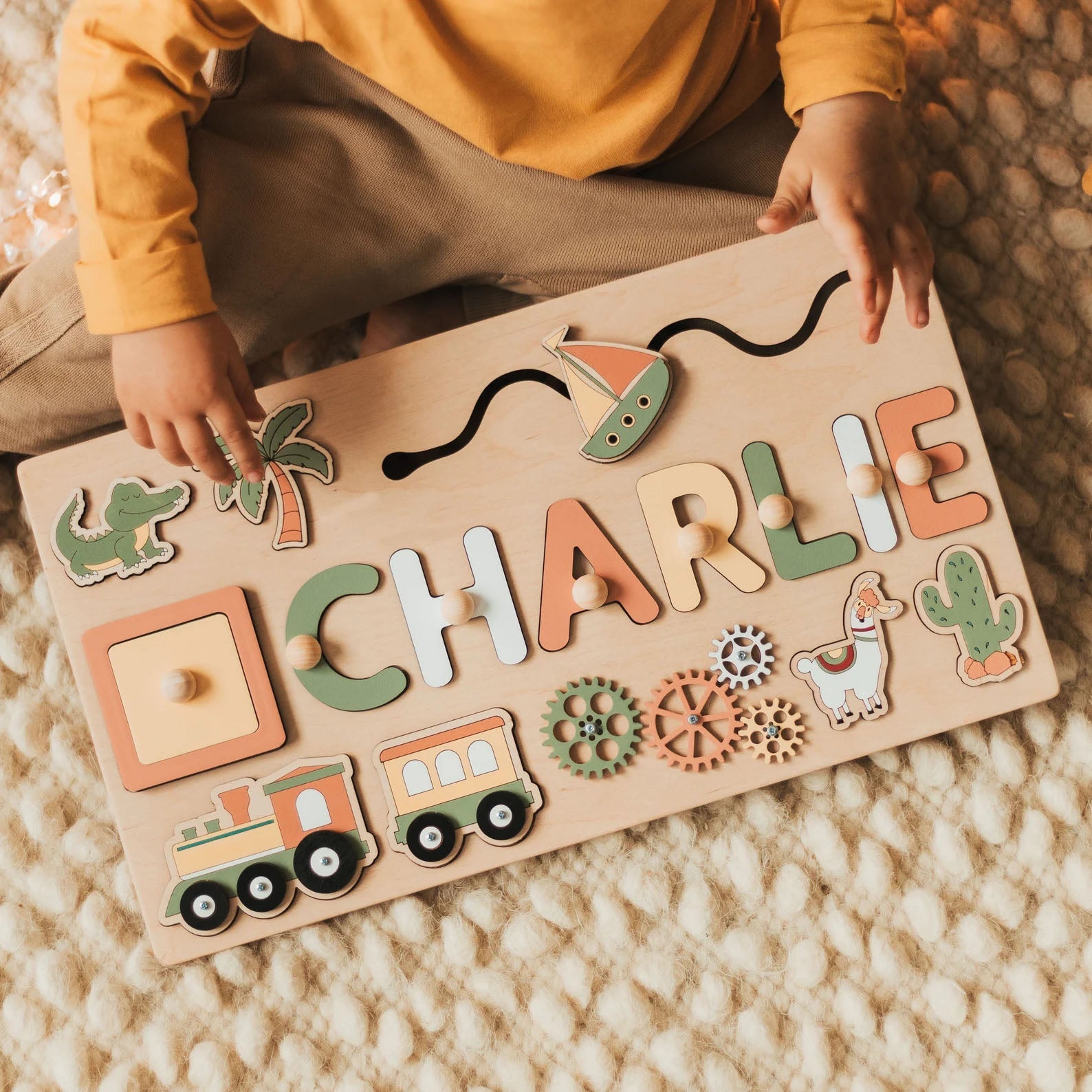 Toddlers Name Puzzle – Personligt pussel i trä