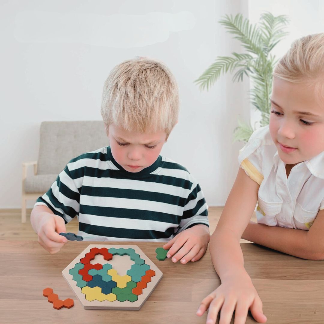 Puzzle hexagonal en bois